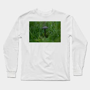 Mushroom surrounded by green Long Sleeve T-Shirt